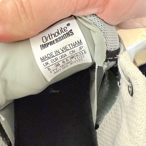 Salomon Women's Trail Running Shoes - Gray and Cream - Picture 6 of 6